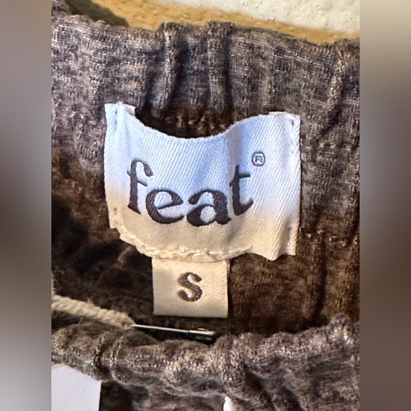 FEAT Camo Gray Roam Jogger NWT - Picture 4 of 5